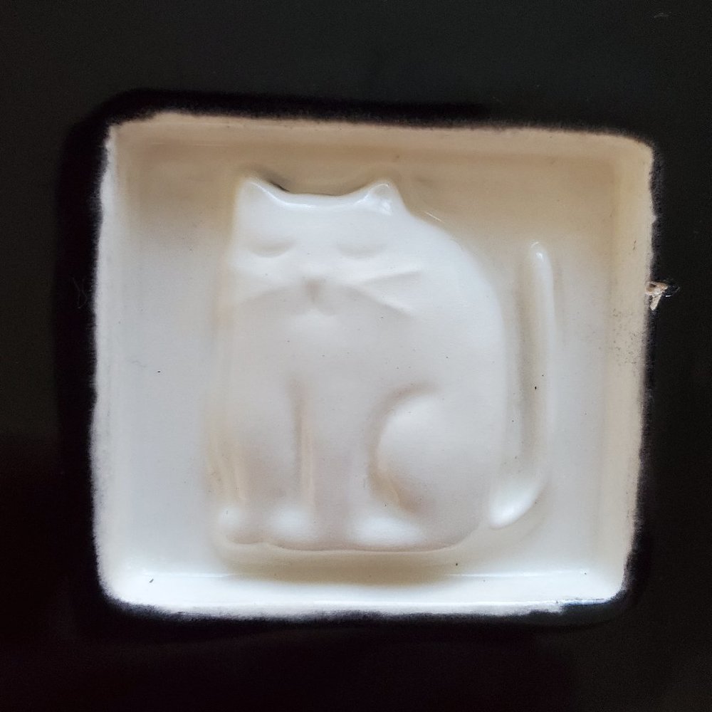 Treasure Craft Cat Tile Wall Hanging Picture Black White Kitty Kitten Cats Flaw